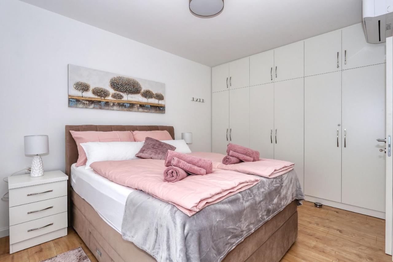Luxury Apartment Isabell Zaton  Eksteriør billede